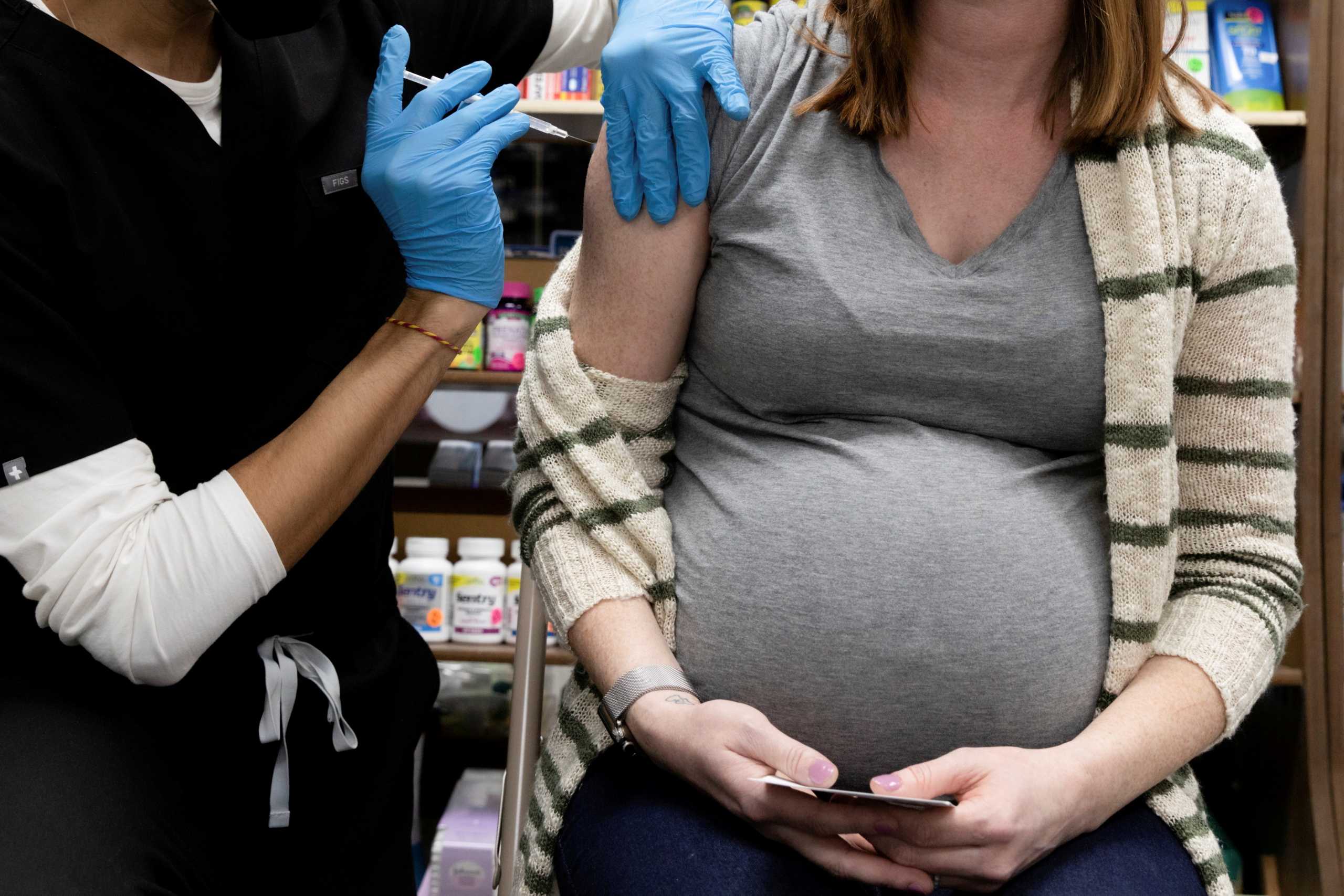 Κορονοϊός: Συναγερμός για τις ανεμβολίαστες εγκύους – 27 νοσηλείες στη βόρεια Ελλάδα