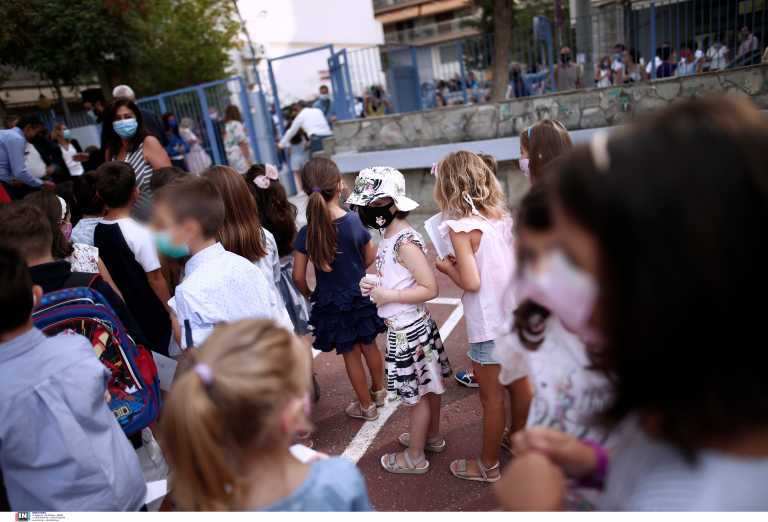 Κορονοϊός: Η μετάλλαξη Δέλτα χτυπά τα παιδιά – Το 25% των κρουσμάτων είναι στις ηλικίες 4-18 ετών