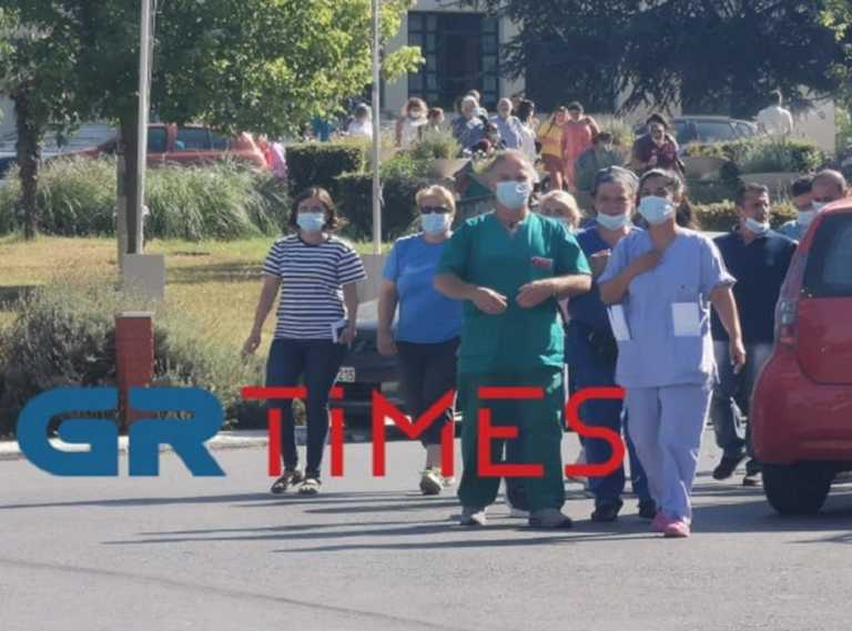 Θεσσαλονίκη: Το βίντεο της έντασης με ύβρεις σε δημοσιογράφους και τεχνικούς στο νοσοκομείο Παπανικολάου