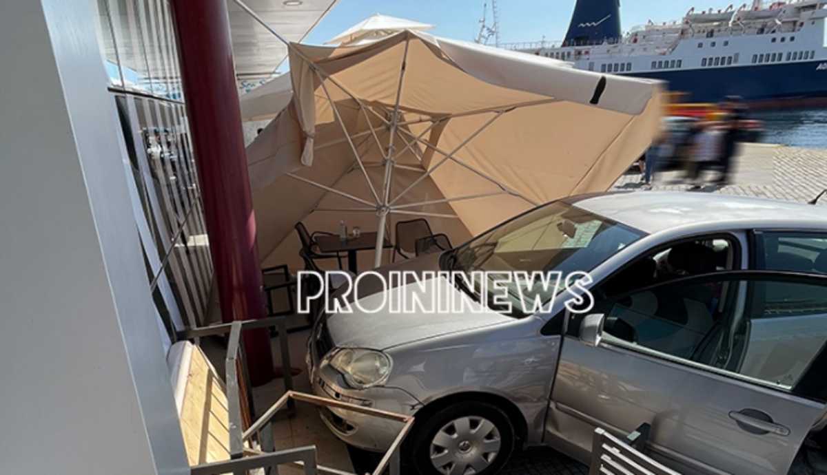 Καβάλα: Αυτοκίνητο ισοπέδωσε τραπεζοκαθίσματα – Σκηνές πανικού στο λιμάνι