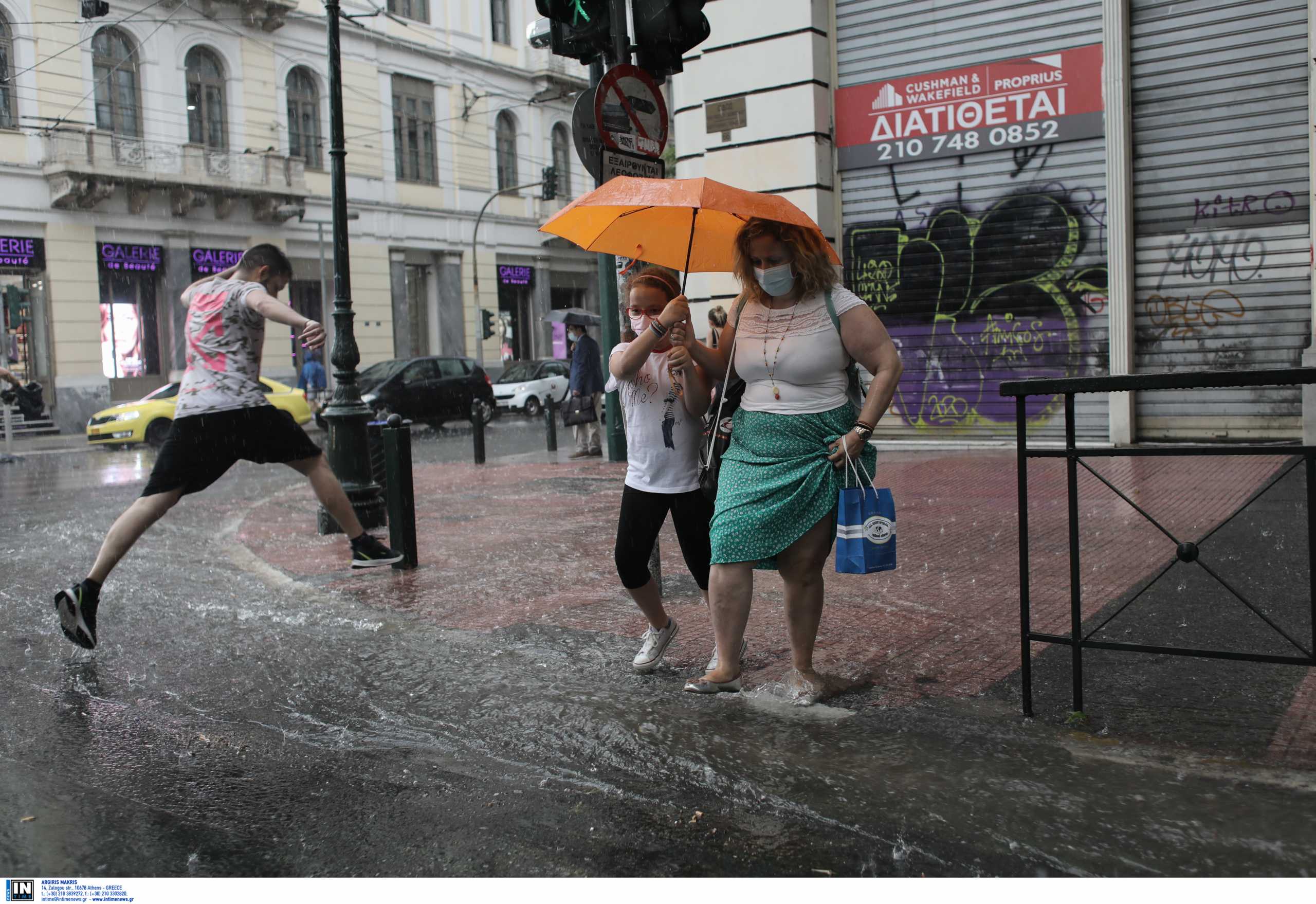 Καιρός σήμερα: Συνεχίζονται οι τοπικές βροχές και καταιγίδες