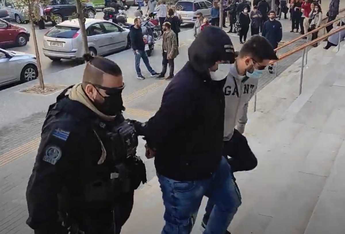 Θεσσαλονίκη: Στον εισαγγελέα ο 30χρονος που επιτέθηκε σε μέλη της ΚΝΕ στην Ηλιούπολη