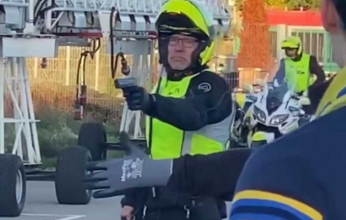 Αστυνομικός έβγαλε όπλο στους οπαδούς της Μπρόντμπι όταν πλησίασαν το πούλμαν της Κοπεγχάγης