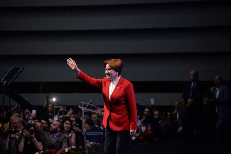 «Κωλοτούμπα» Ακσενέρ - Κάλεσε Ιμάμογλου, Γιαβάς να είναι υποψήφιοι αντιπρόεδροι της Τουρκίας
