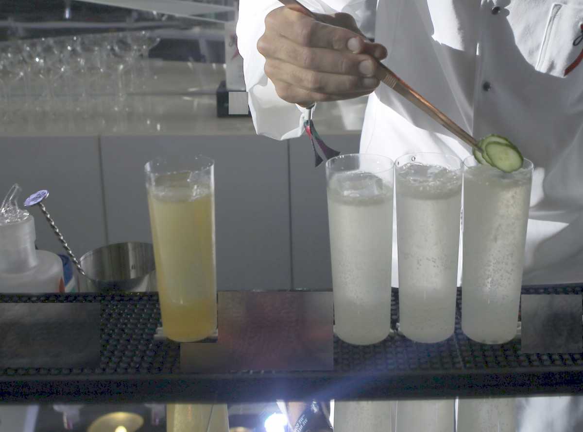 Ρωσία: Ποινικές διώξεις για τον θάνατο 9 ανθρώπων από δηλητηρίαση μετά την κατανάλωση αλκοολούχων ποτών