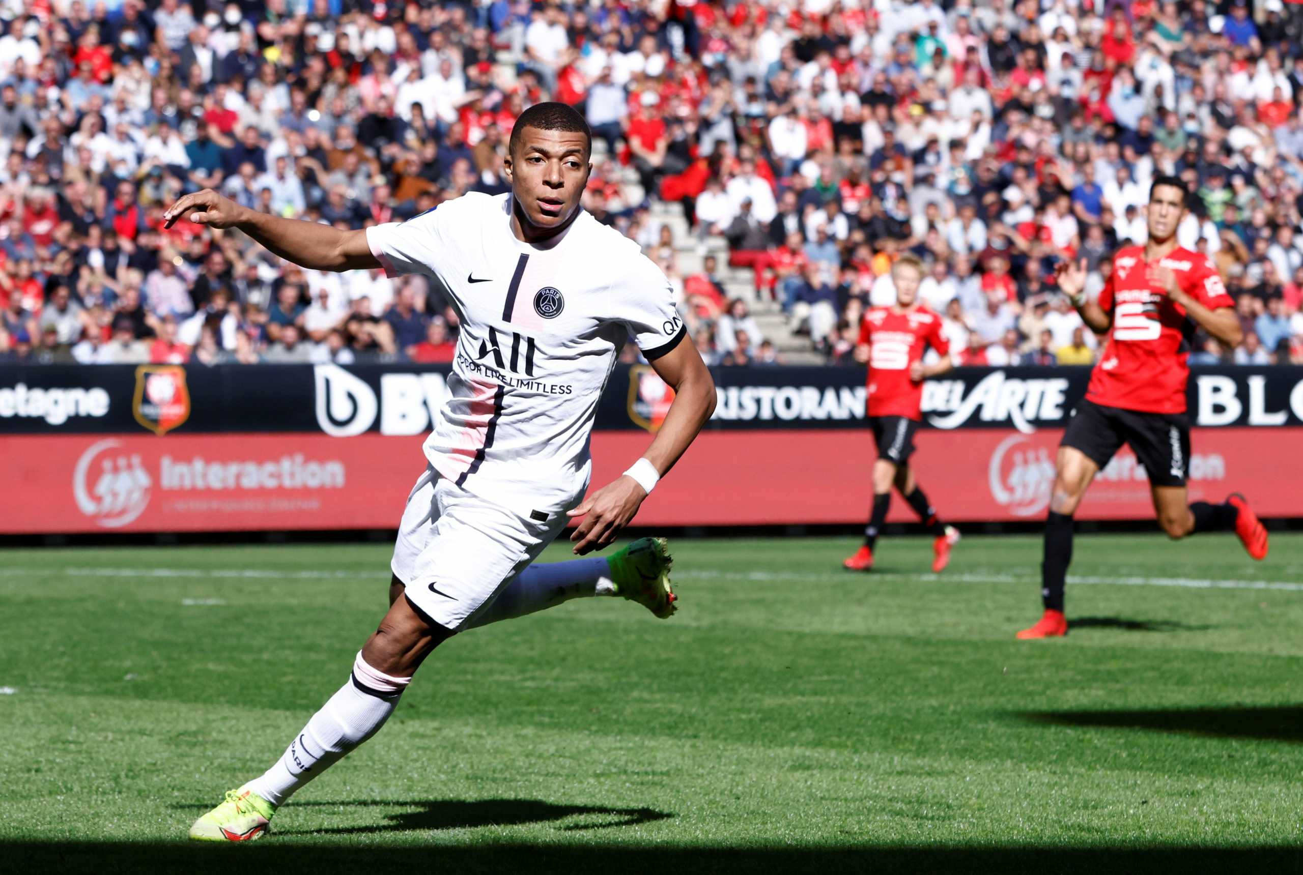 FILE PHOTO: Soccer Football - Ligue 1 - Paris Saint-Germain's Kylian Mbappe in action against Stade Rennes - Roazhon Park, Rennes, France - October 3, 2021  REUTERS
