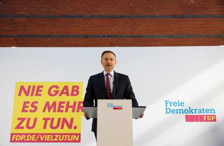 Γερμανία: «Ναι» και από τους Φιλελεύθερους για «κυβέρνηση φανάρι»