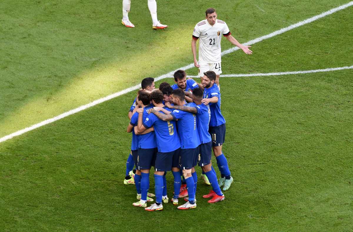 Soccer Football - Nations League - Third-Place Playoff - Italy v Belgium - Allianz Stadium, Turin, Italy - October 10, 2021 Italy's Nicolo Barella celebrates scoring their first goal with teammates Pool via REUTERS