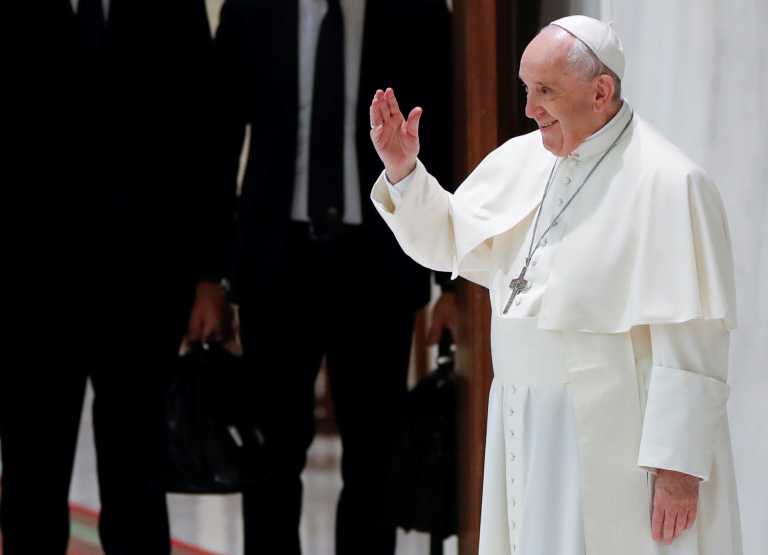 Πάπας Φραγκίσκος: Μήνυμα ενόψει της επίσκεψής του στην Ελλάδα – «Να είστε πάντα καλά» είπε στα ελληνικά