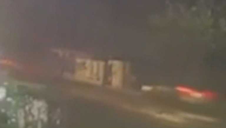 Βίντεο - ντοκουμέντο: Η στιγμή θανατηφόρου τροχαίου με μηχανή στη Θηβών