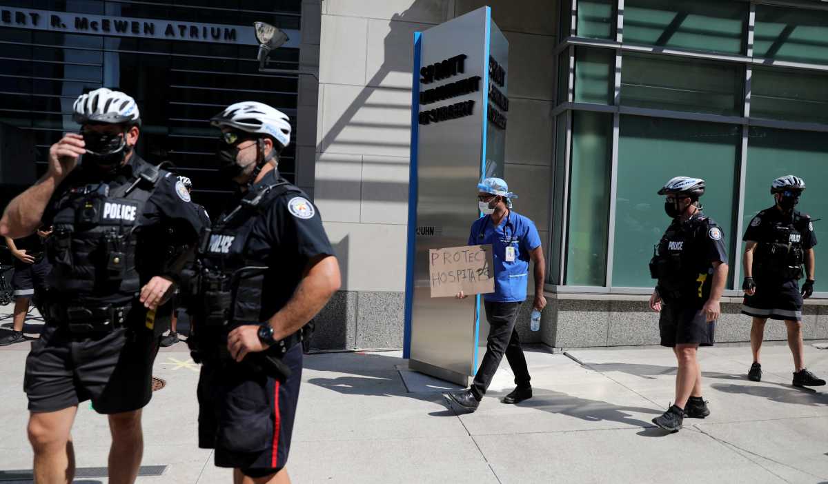 Καναδάς – κορονοϊός: Σε άδεια άνευ αποδοχών οι ανεμβολίαστοι αστυνομικοί στο Τορόντο