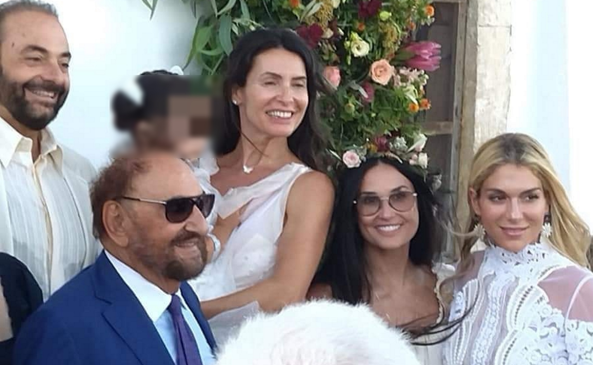 Σεισμός στην Κρήτη: Η Ντέμι Μουρ είχε γίνει νονά στο εκκλησάκι που γκρεμίστηκε
