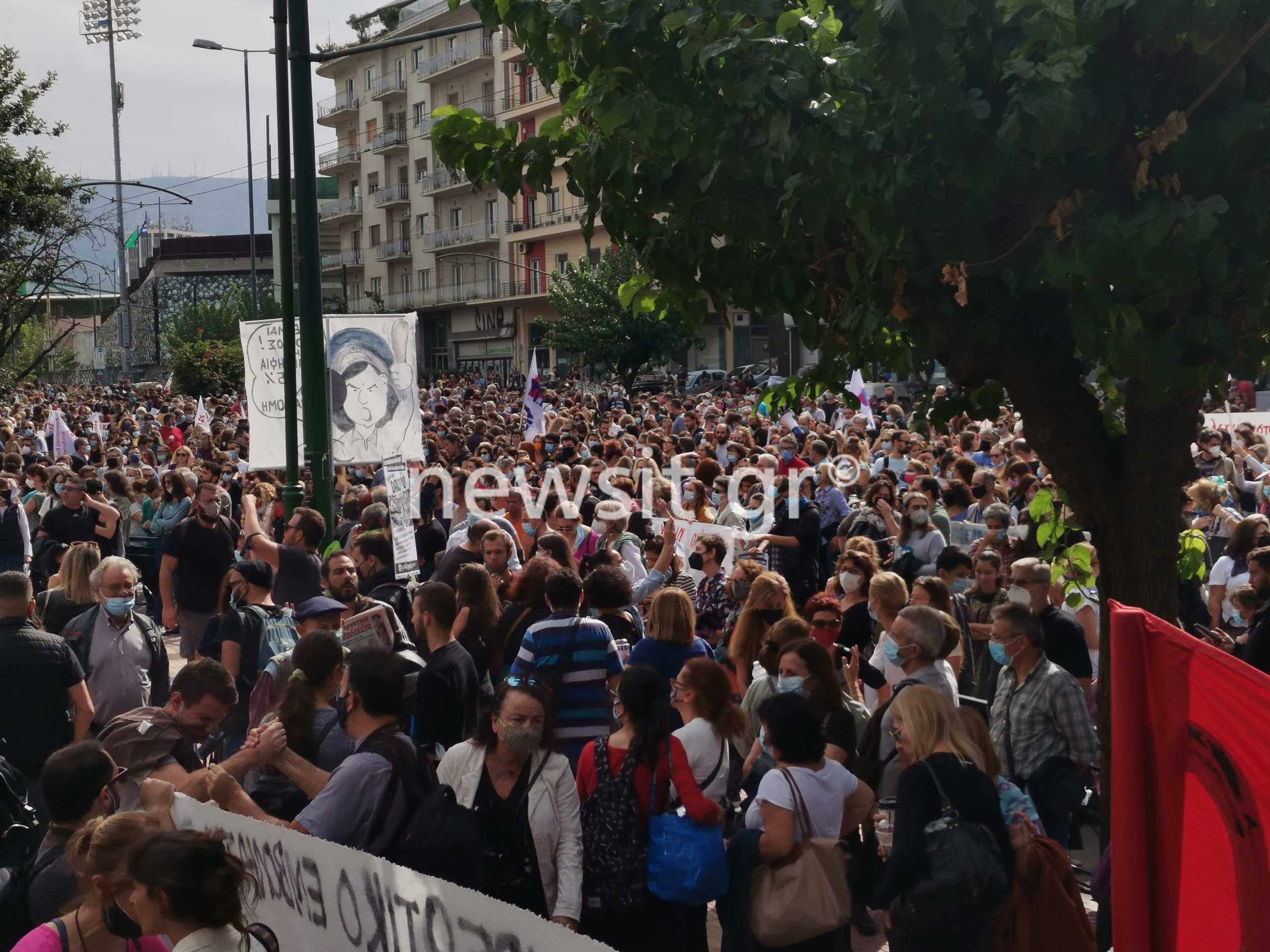 Οργισμένη ανάρτηση Τσίπρα για την αποφυλάκιση Πατέλη