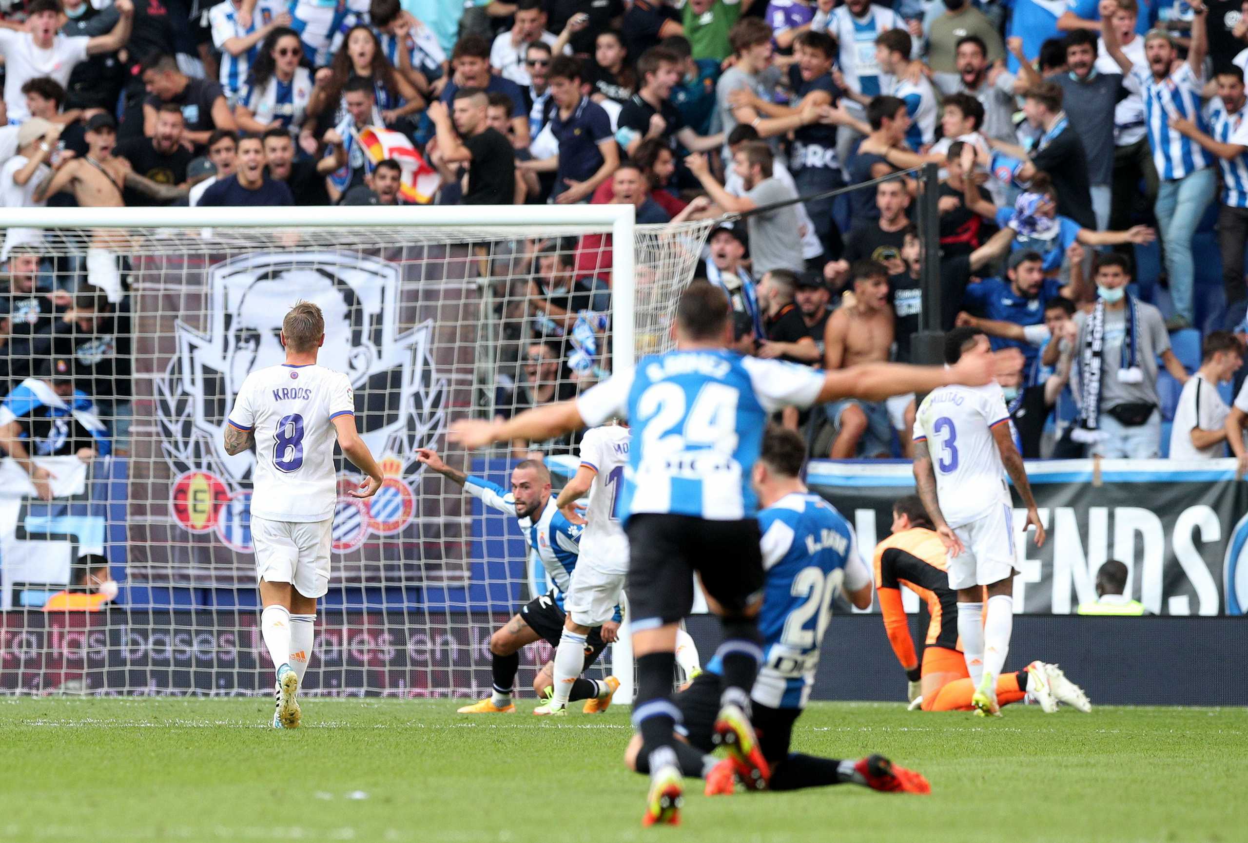Soccer Football - LaLiga - Espanyol v Real Madrid - RCDE Stadium, Cornella de Llobregat, Spain - October 3, 2021 Espanyol's Aleix Vidal celebrates scoring their second goal REUTERS