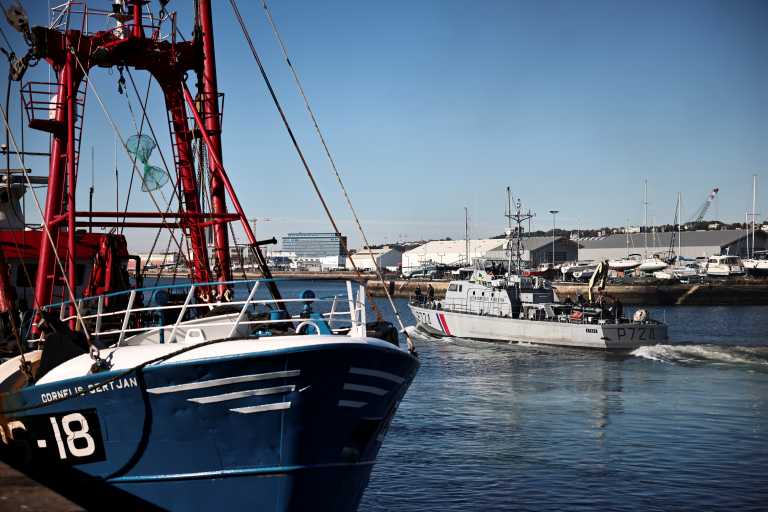 Brexit: Η Βρετανία καλεί για εξηγήσεις την Γαλλίδα πρέσβη για τα αλιευτικά δικαιώματα