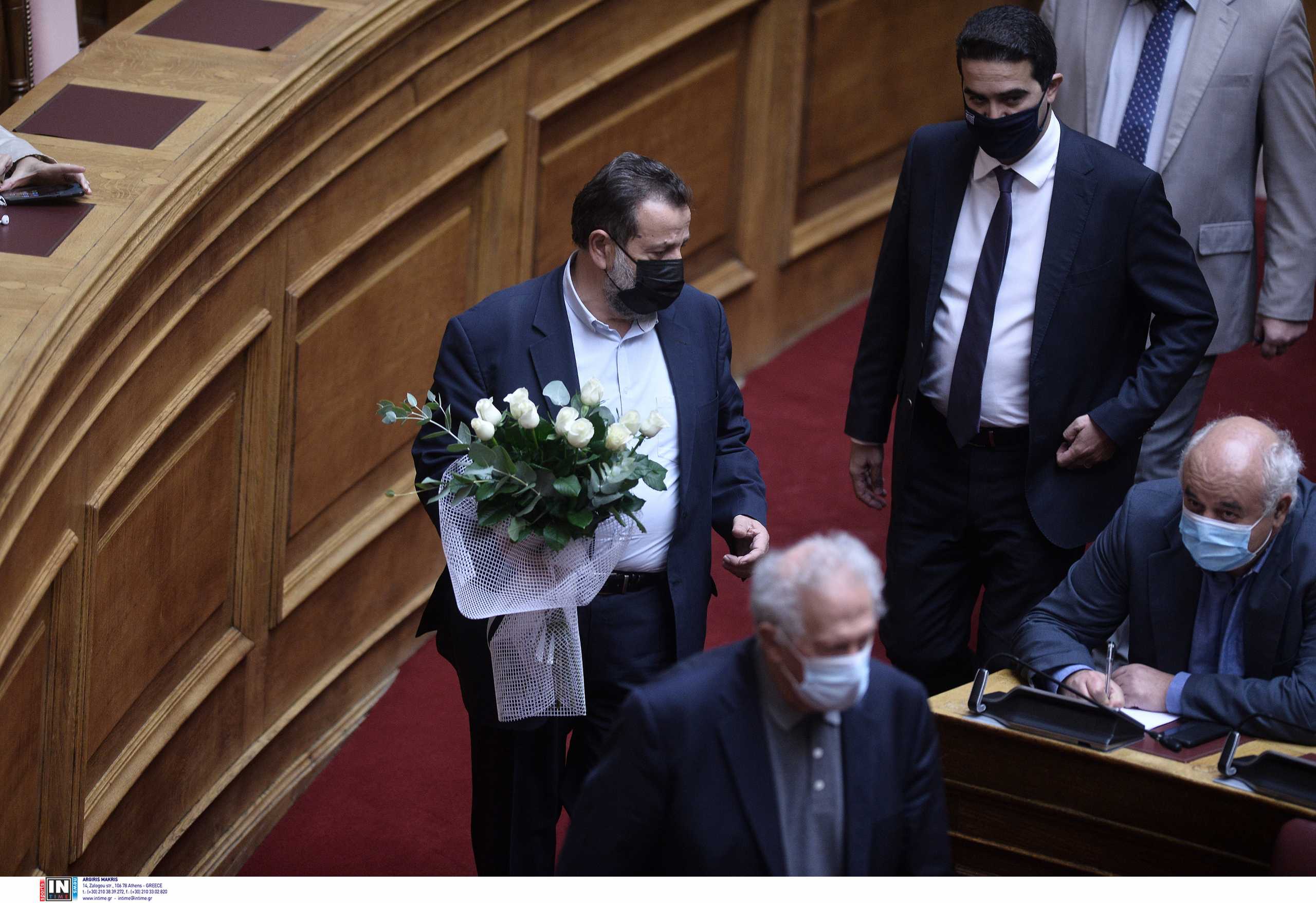 Φώφη Γεννηματά: Συγκινητικές στιγμές στη Βουλή στο άκουσμα του θανάτου της προέδρου του ΚΙΝΑΛ
