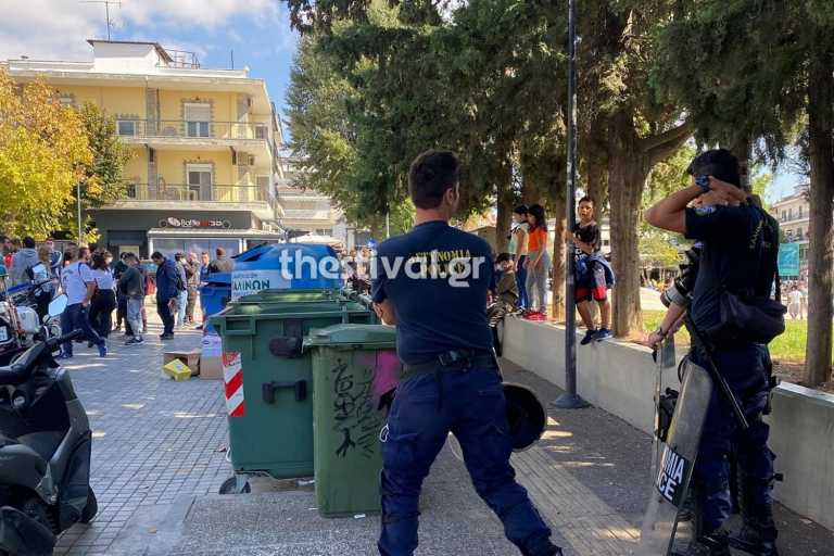 Θεσσαλονίκη: Στο αυτόφωρο οδηγείται ο 30χρονος που επιτέθηκε σε μέλη της ΚΝΕ στην Ηλιούπολη