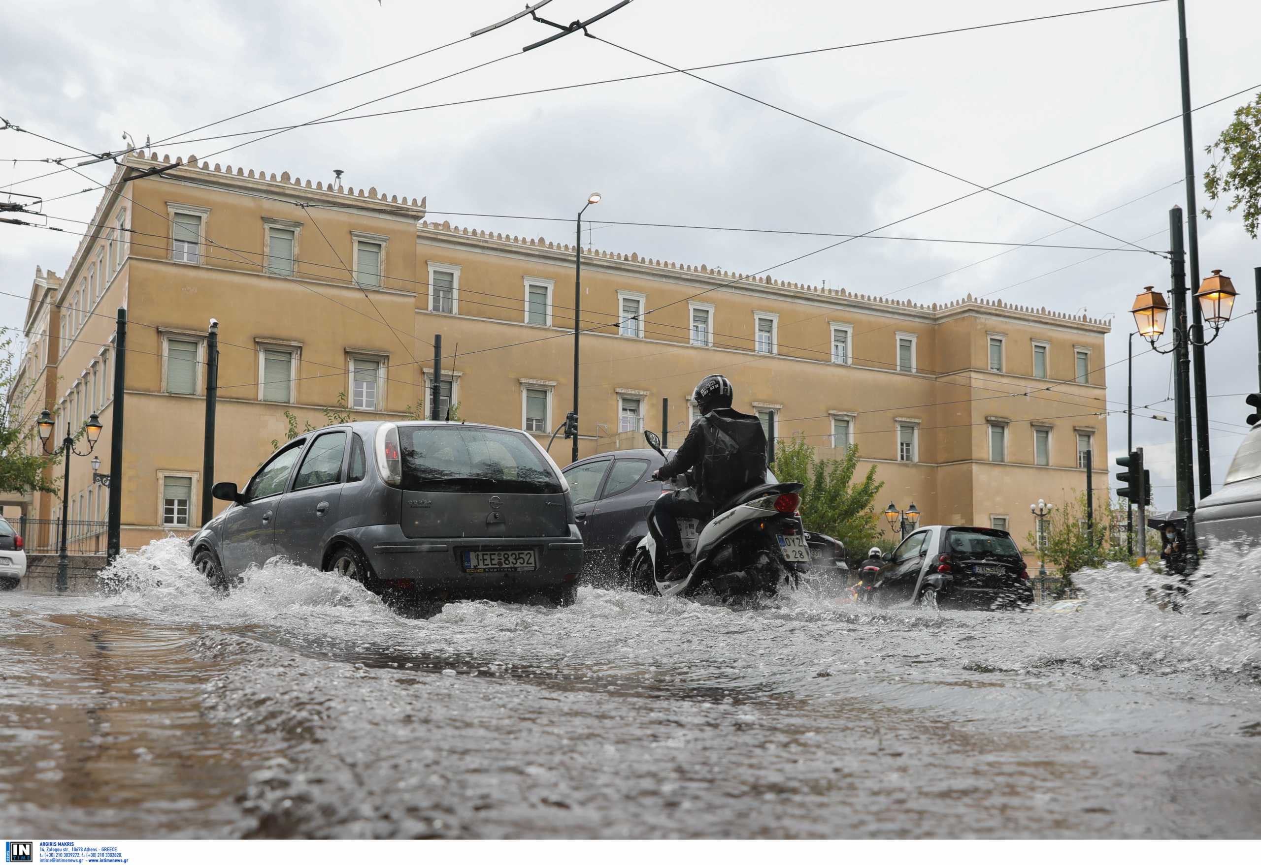 Καιρός – Meteo: Νέα επιδείνωση τις επόμενες ώρες – Πού θα σημειωθούν ισχυρές καταιγίδες