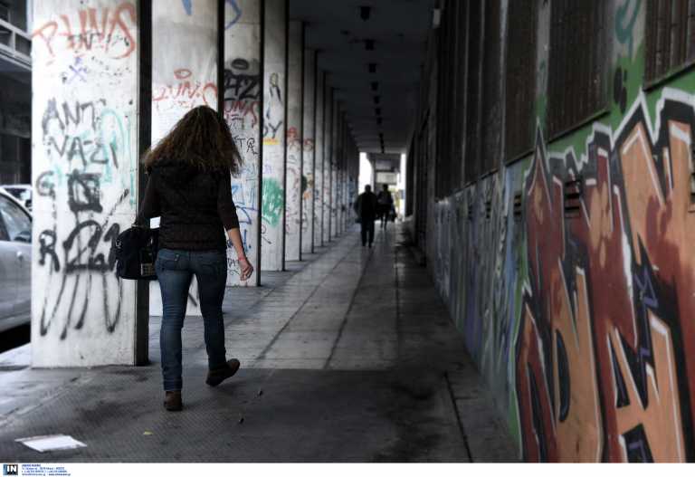 Κορονοϊός: 2383 νέα κρούσματα - 41 νεκροί και 331 διασωληνωμένοι - Πόσοι είναι ανεμβολίαστοι