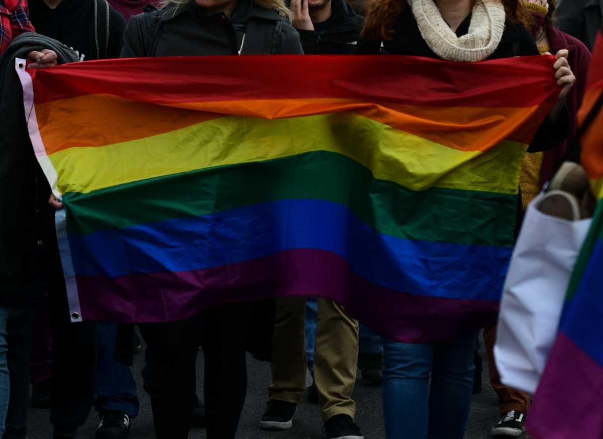 Έρευνα: Η ΛΟΑΤΚΙ+ κοινότητα δεν είναι αποδεκτή στην Ελλάδα