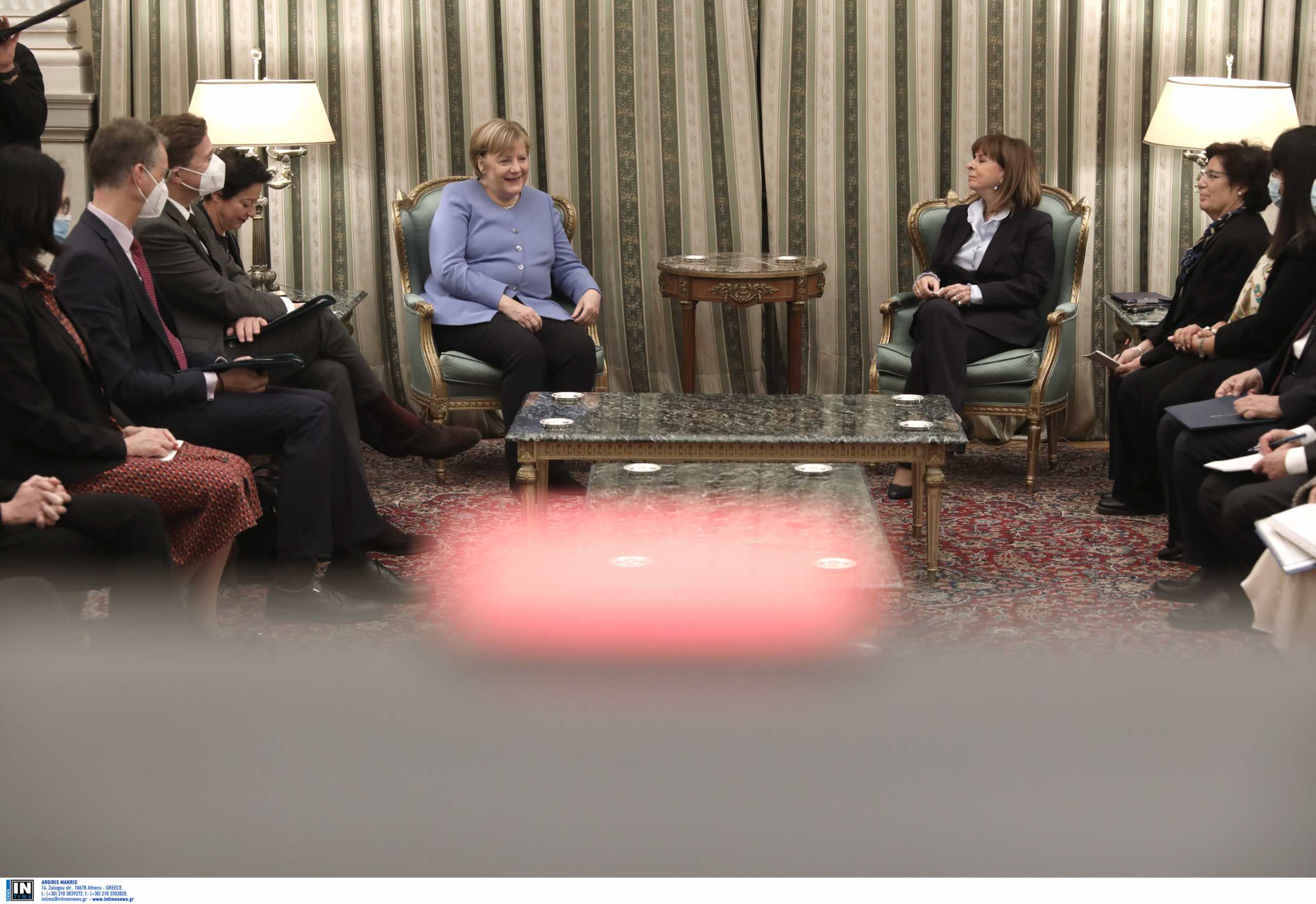 Επίσκεψη Μέρκελ: Η συνάντηση με την Κατερίνα Σακελλαροπούλου στο Προεδρικό Μέγαρο