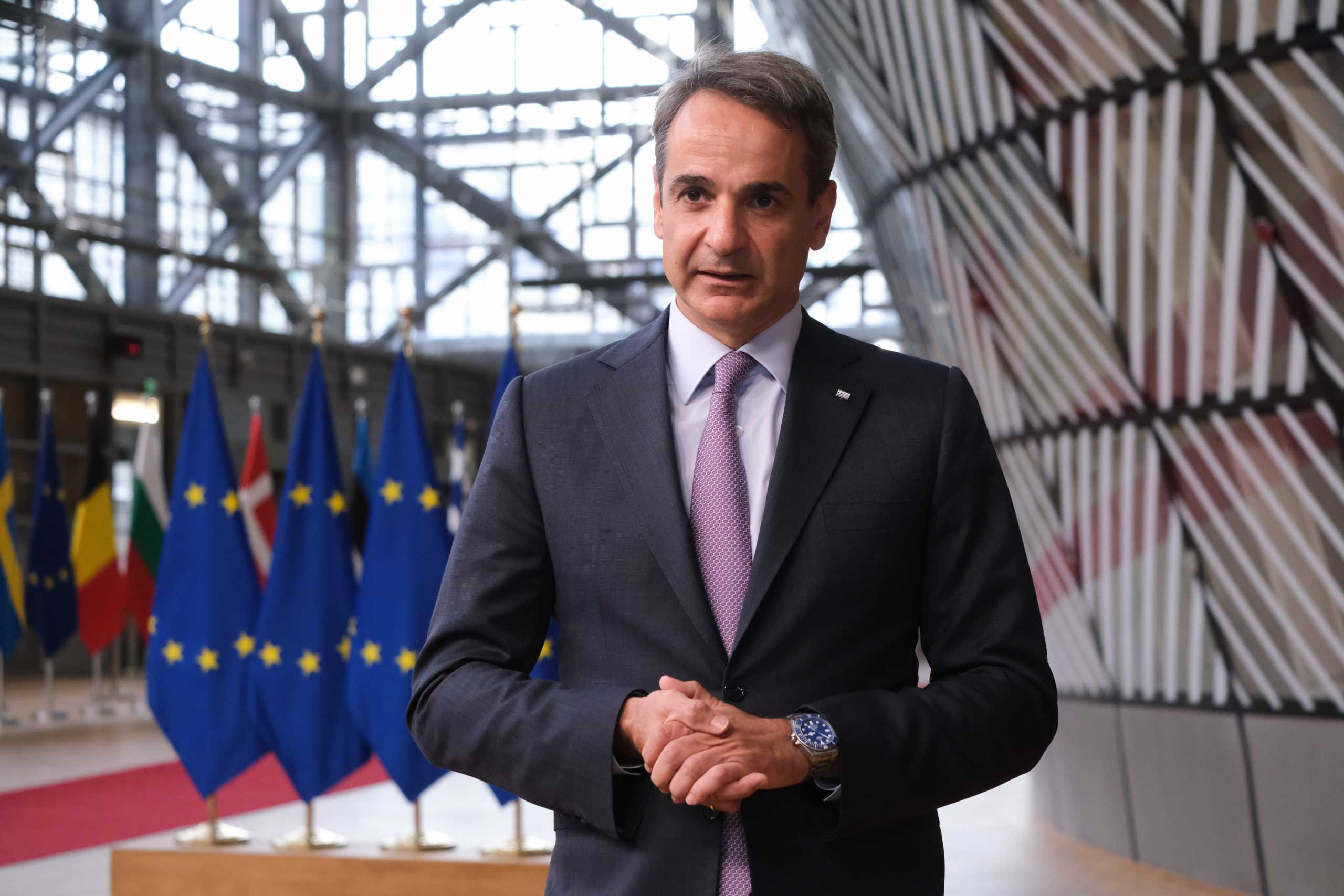 Κυριάκος Μητσοτάκης: Να κάνουμε ό,τι περνάει απ’ το χέρι μας για να μην μεταφερθεί η κρίση στα νοικοκυριά