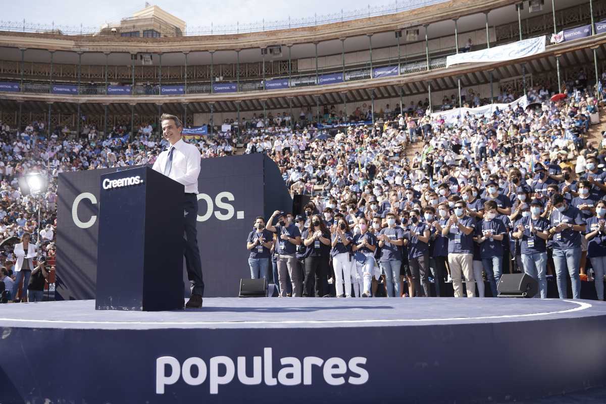 Κυριάκος Μητσοτάκης στο Λαϊκό Κόμμα Ισπανίας: Στη χώρα μας ηττήθηκαν οι αντίστοιχοι Podemos