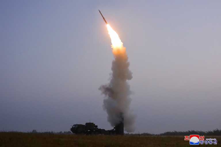 Η Βόρεια Κορέα το χαβά της: Δοκιμή και αντιαεροπορικού πυραύλου