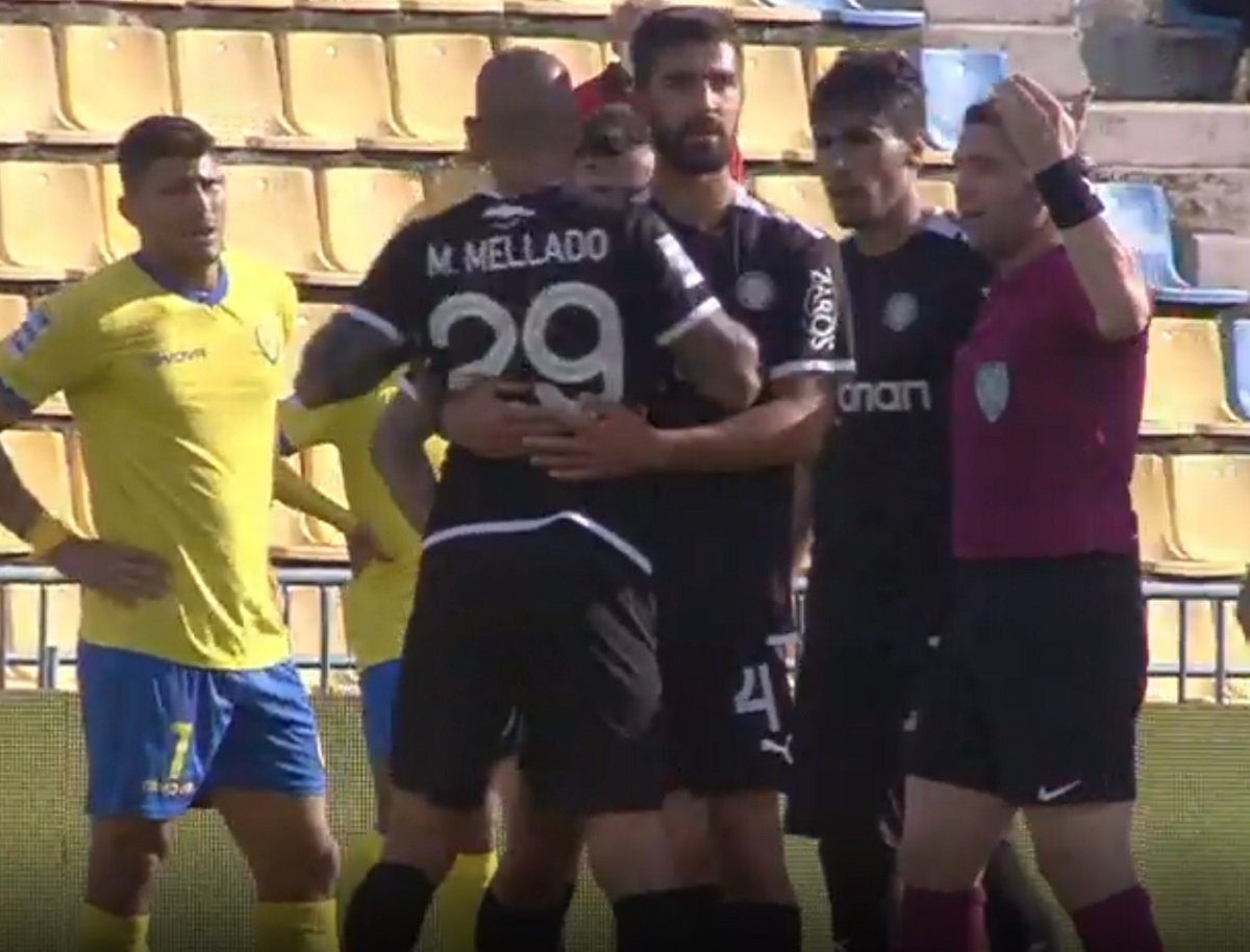Superleague 1, Παναιτωλικός – ΟΦΗ: Επεισοδιακό παιχνίδι στο Αγρίνιο, γέμισε αίματα ο Μεγιάδο