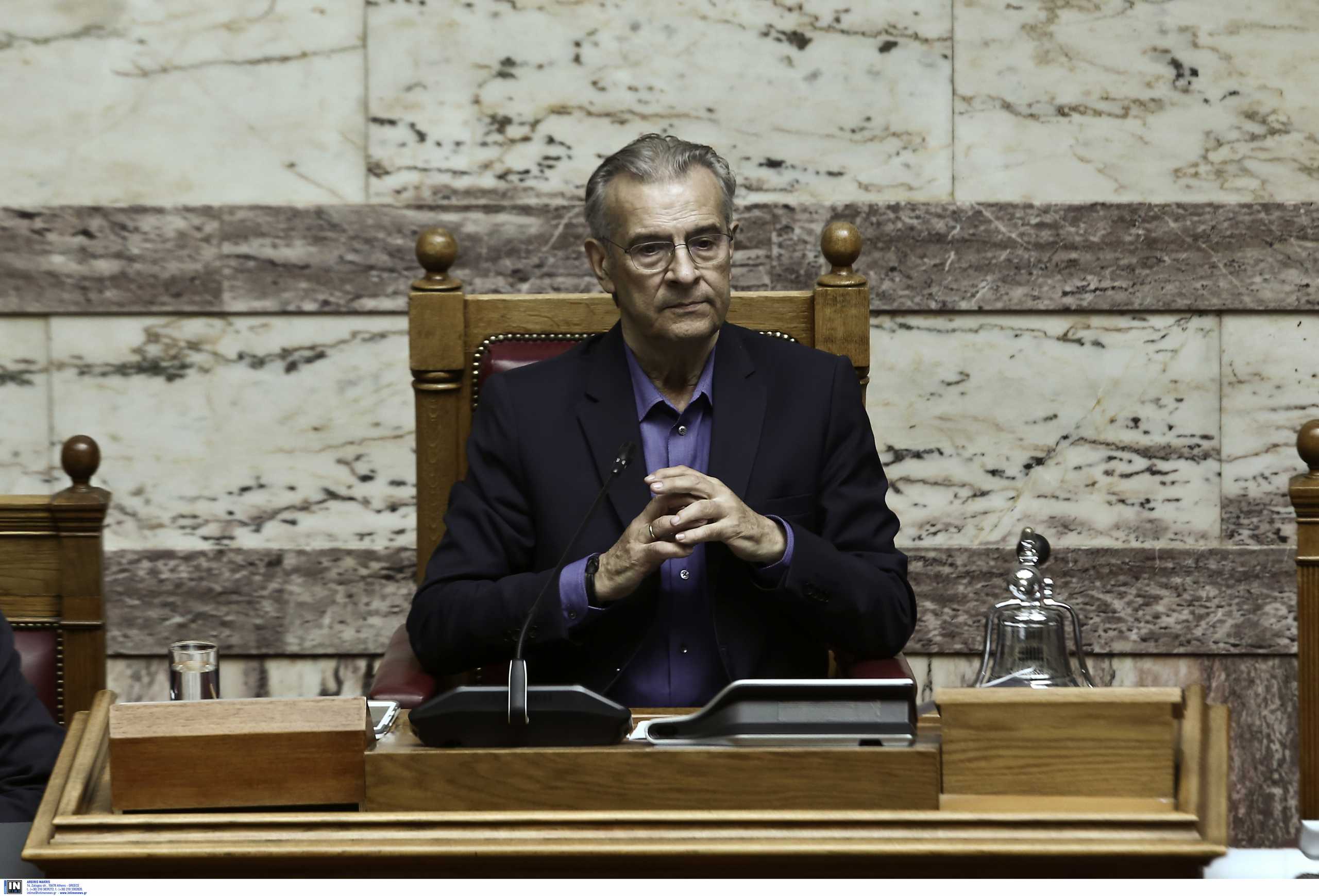 Τάσος Κουράκης: Πότε θα γίνει η πολιτική κηδεία του – Η επιθυμία της οικογένειας του