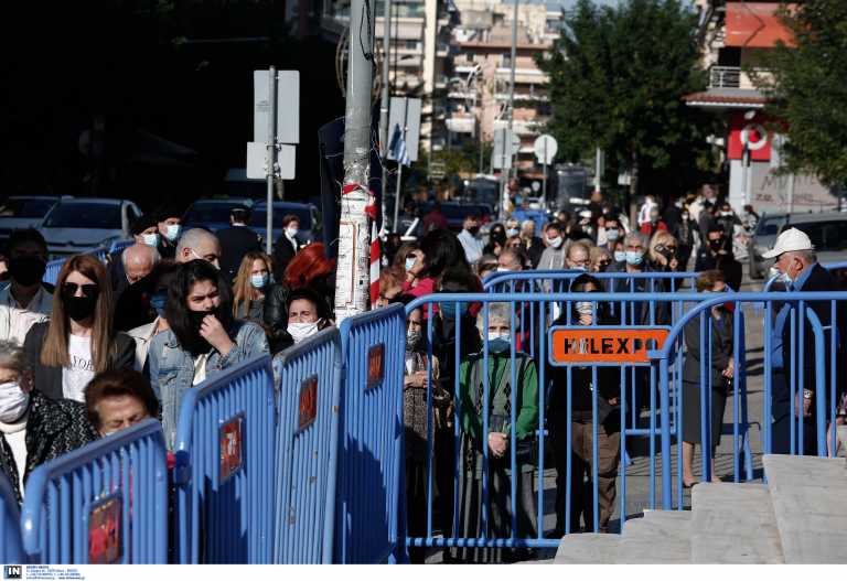 Θεσσαλονίκη: Φόβοι για μέρες... 2020 και «έκρηξη» του κορονοϊού λόγω της γιορτής του Αγίου Δημητρίου - Ασφυκτική η πίεση στις ΜΕΘ