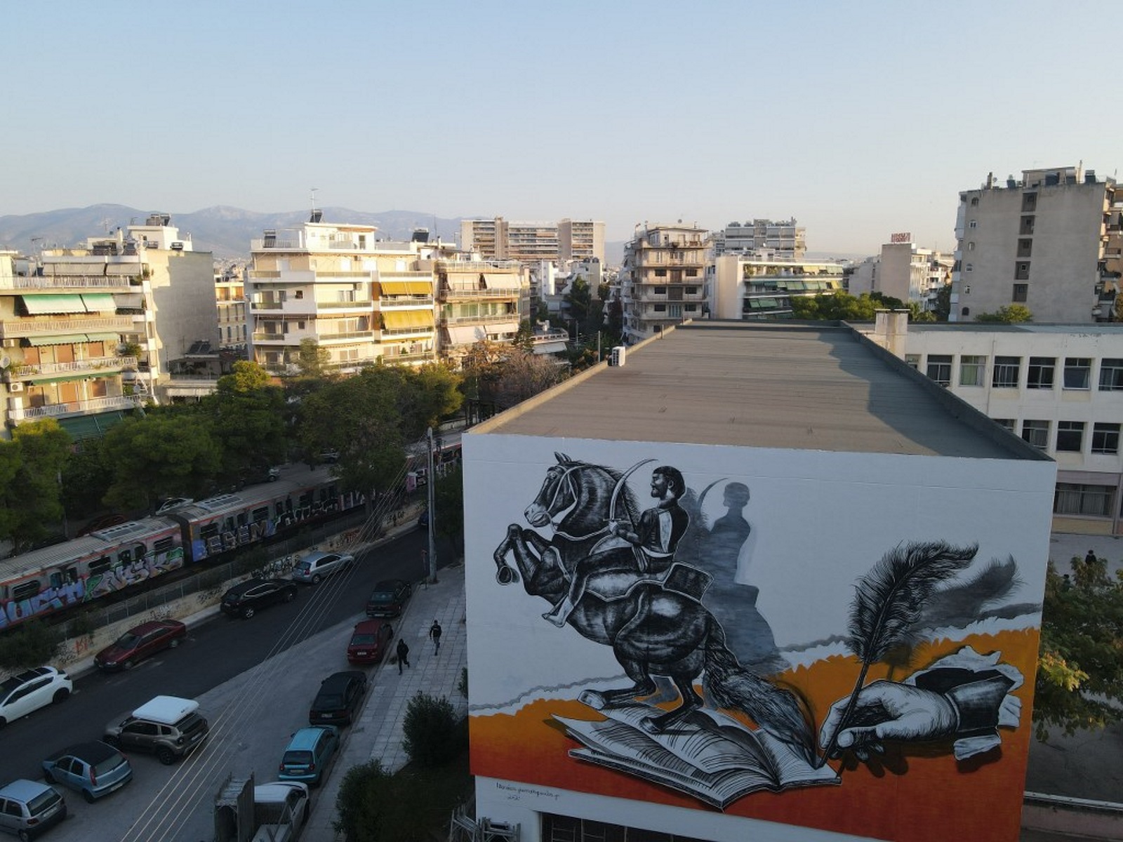 Δήμος Αθηναίων: Τοιχογραφία με στίχους του Ανδρέα Κάλβου στο 18ο Ενιαίο Λύκειο