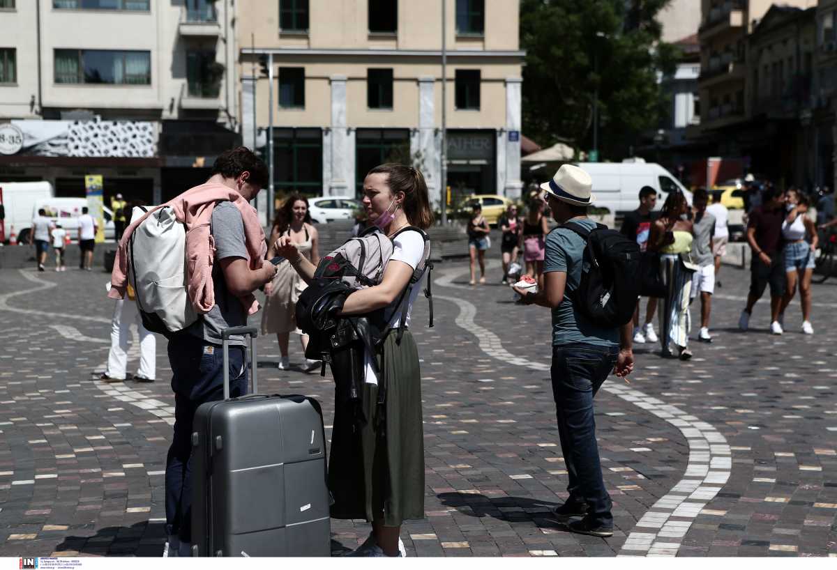 Σχεδόν 80% αυξήθηκαν φέτος σε σχέση με το 2020 οι τουρίστες στην Ελλάδα