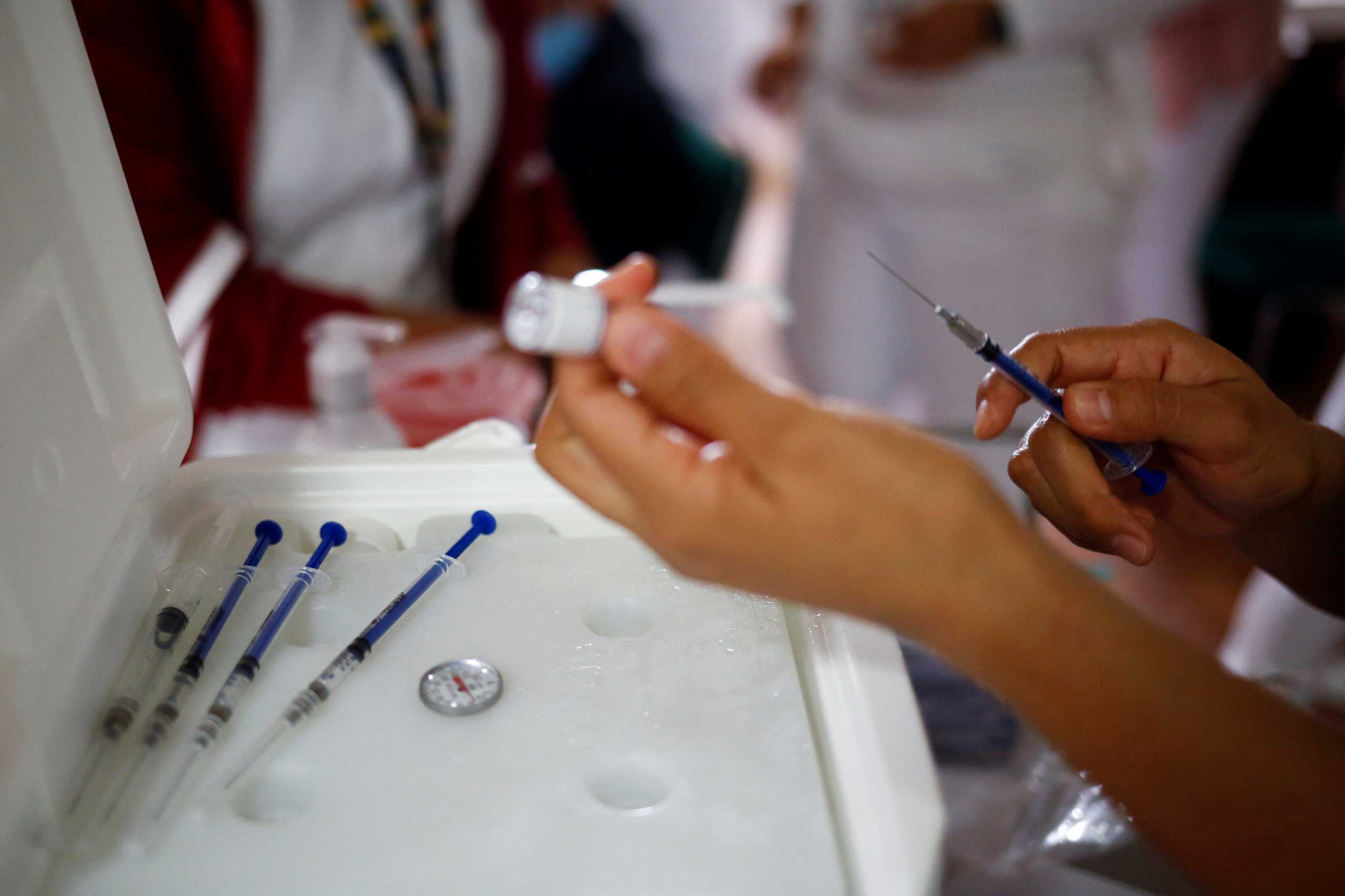 Κορονοϊός: Η ανοσία του εμβολίου των Pfizer/BioNTech μειώνεται μετά από έξι μήνες