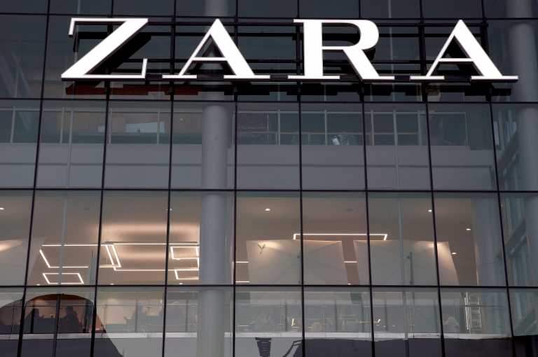 Ισπανία: Τα Zara αρχίζουν τις χρεώσεις στις χάρτινες σακούλες