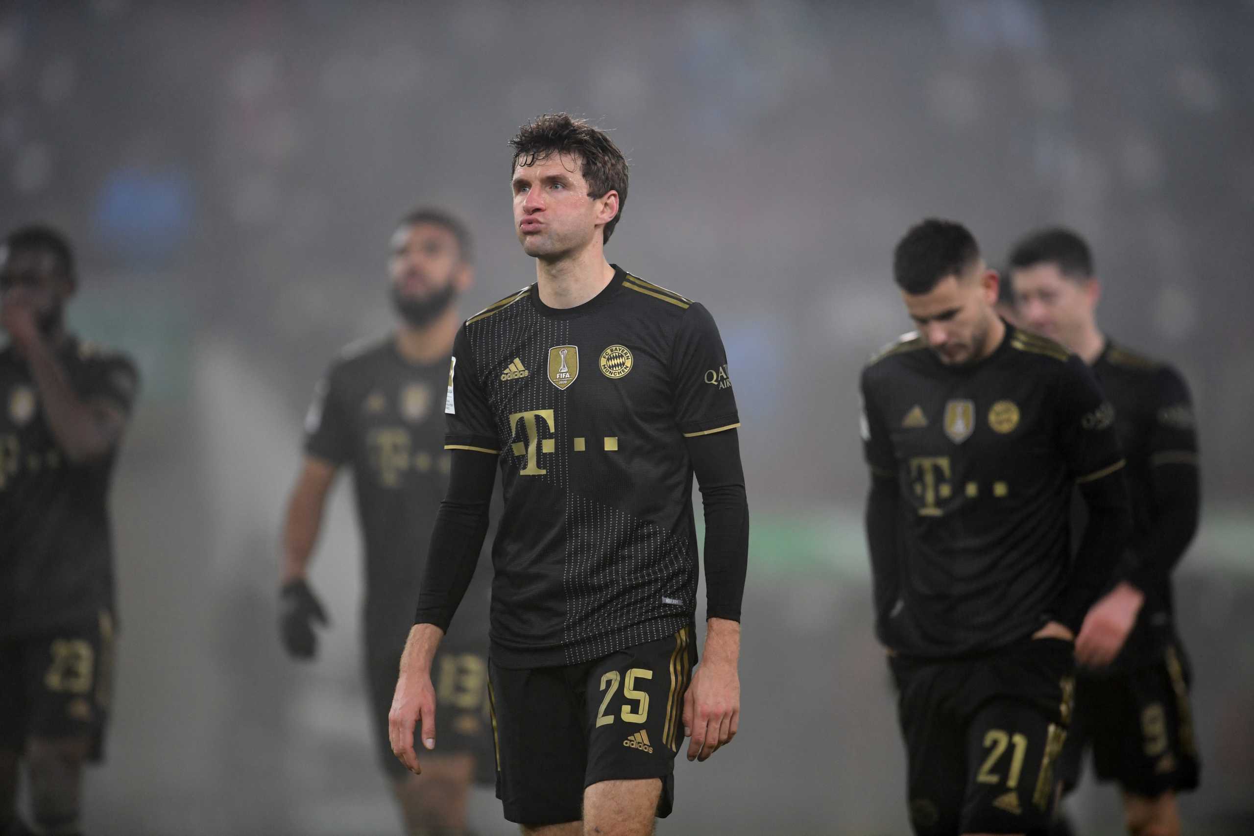 Soccer Football - Bundesliga - FC Augsburg v Bayern Munich - WWK Arena, Augsburg, Germany - November 19, 2021 Bayern Munich's Thomas Muller looks dejected after the match REUTERS