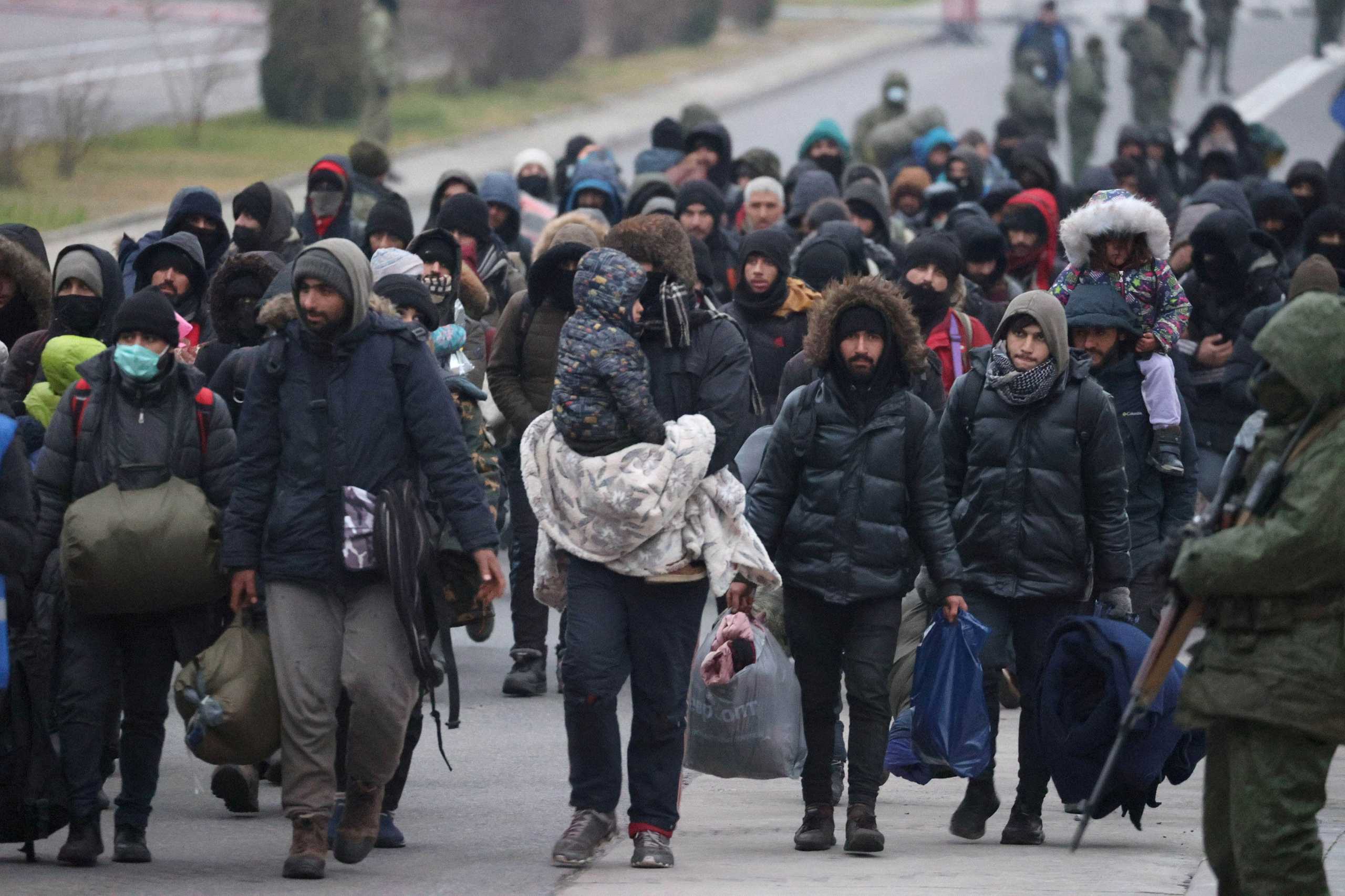 Η Λευκορωσία υποστηρίζει ότι συνέλαβε 11.500 μετανάστες και απέλασε τους μισούς