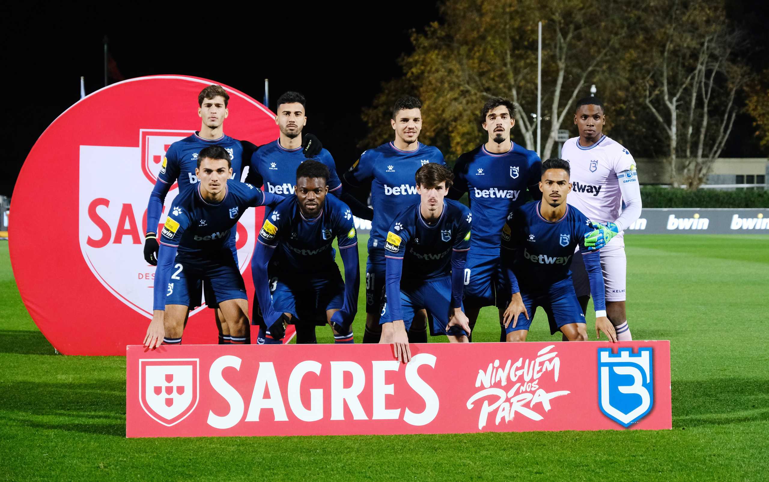 Soccer Football - Primeira Liga - Belenenses v Benfica - Estadio Nacional, Oeiras, Portugal - November 27, 2021 Belenenses players pose for a team group photo before the match with only 9 players due to a COVID-19 outbreak in the club REUTERS