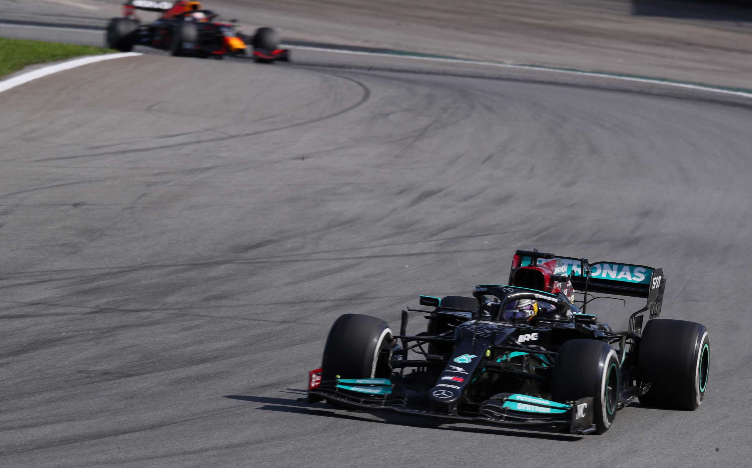 Formula One F1 - Brazilian Grand Prix - Jose Carlos Pace Circuit, Sao Paulo, Brazil - November 14, 2021  Mercedes' Lewis Hamilton during the race REUTERS