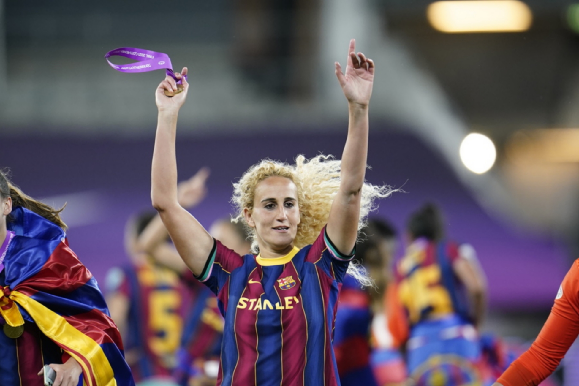 epa09205751 Barcelona's Kheira Hamraoui celebrate after winning the UEFA Women's Champions League final between Chelsea FC and FC Barcelona at Ganla Ullevi in Gothenburg, Sweden, 16 May 2021.  EPA