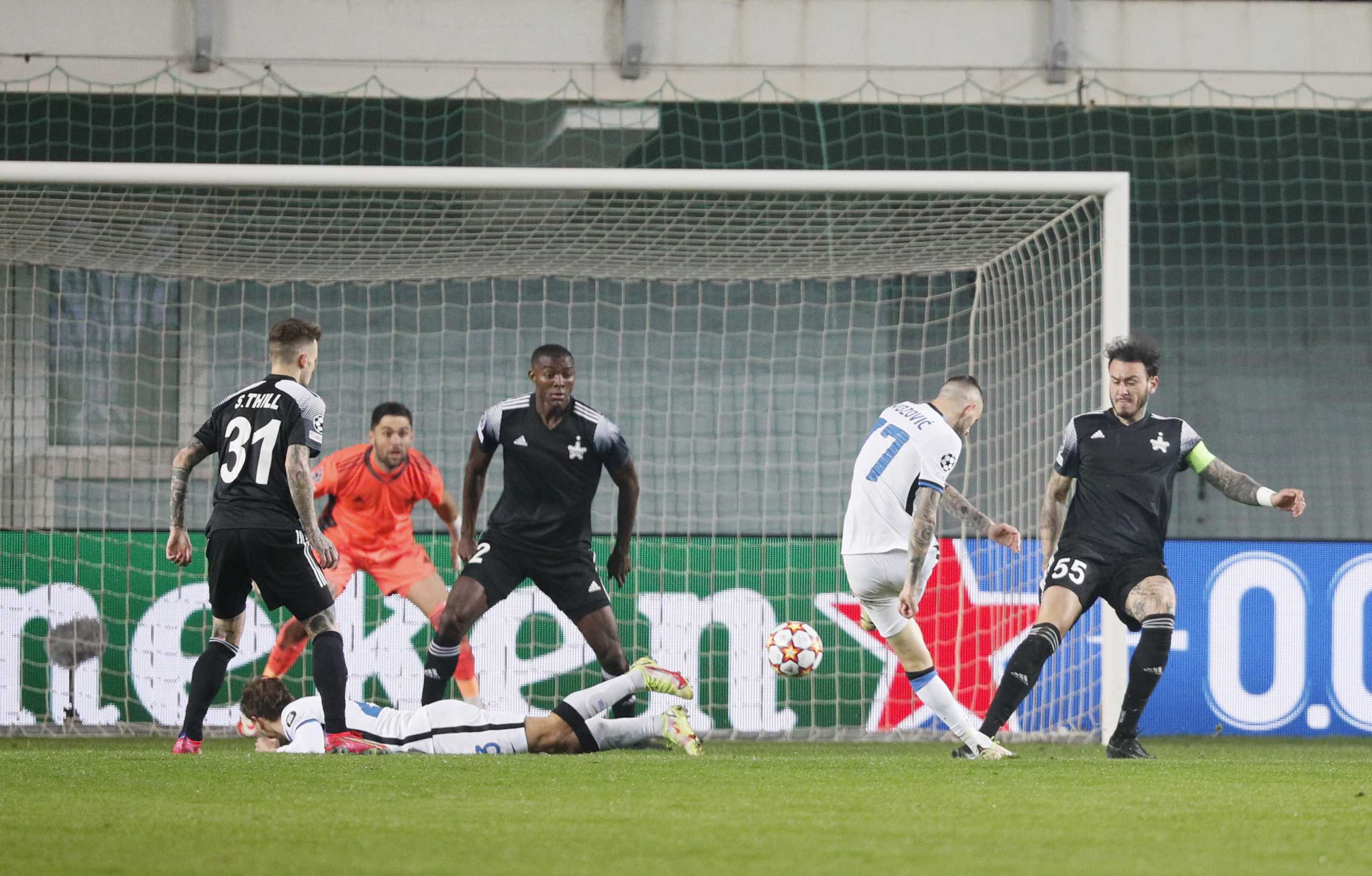 Soccer Football - Champions League - Group D - Sheriff Tiraspol v Inter Milan - Bolshaya Sportivnaya Arena, Tiraspol, Moldova - November 3, 2021 Inter Milan's  Marcelo Brozovic scores their first goal REUTERS