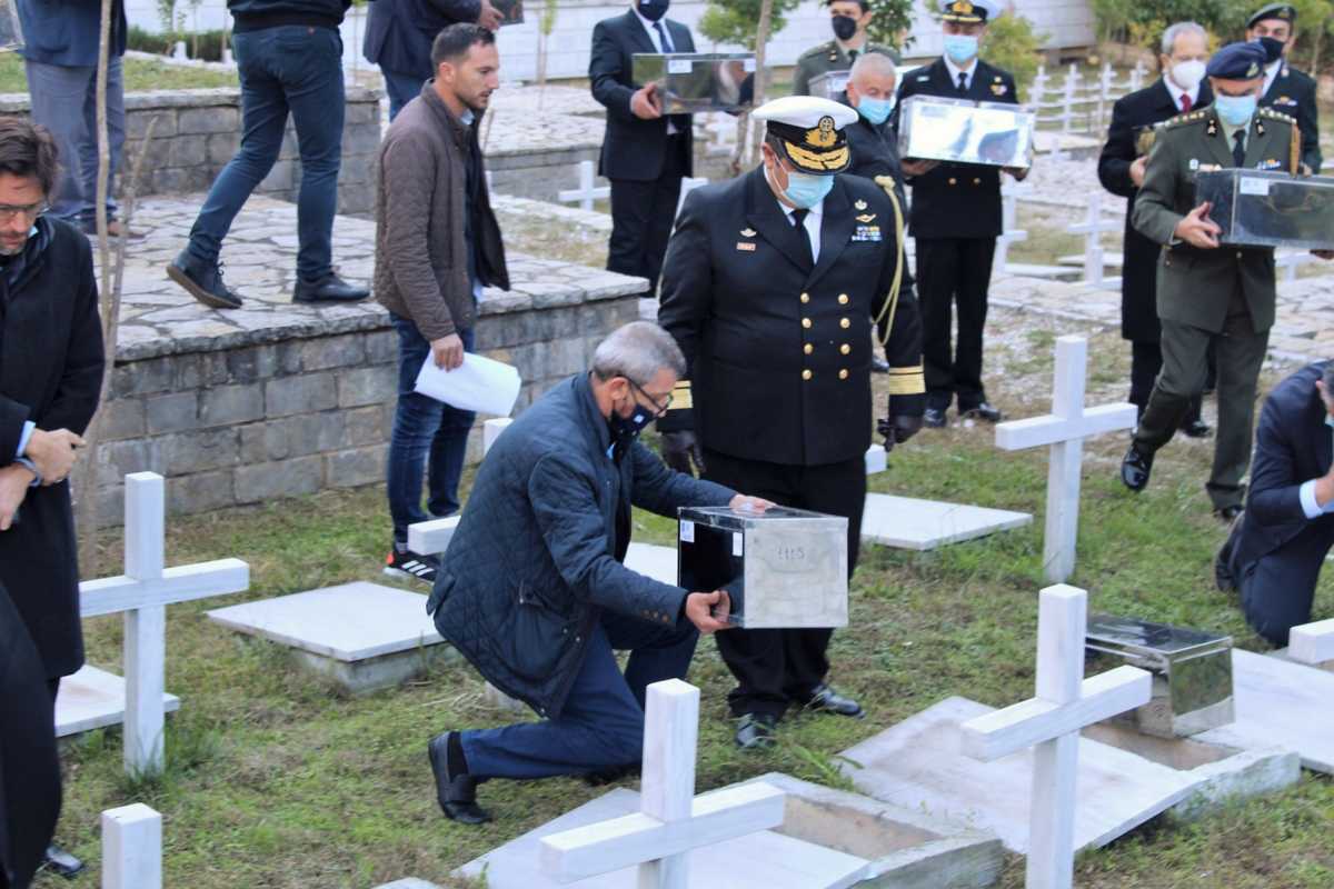 Κλεισούρα: Ταφή 32 Ελλήνων πεσόντων ηρώων στο έπος του 1940 – Δείτε φωτογραφίες