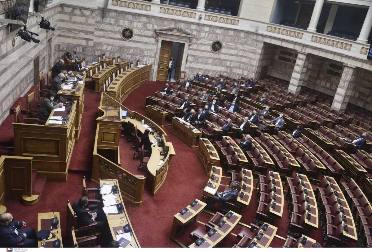 «Κόντρα» κυβέρνησης – ΣΥΡΙΖΑ για το Κέντρο Εκπαίδευσης Καλαμάτας