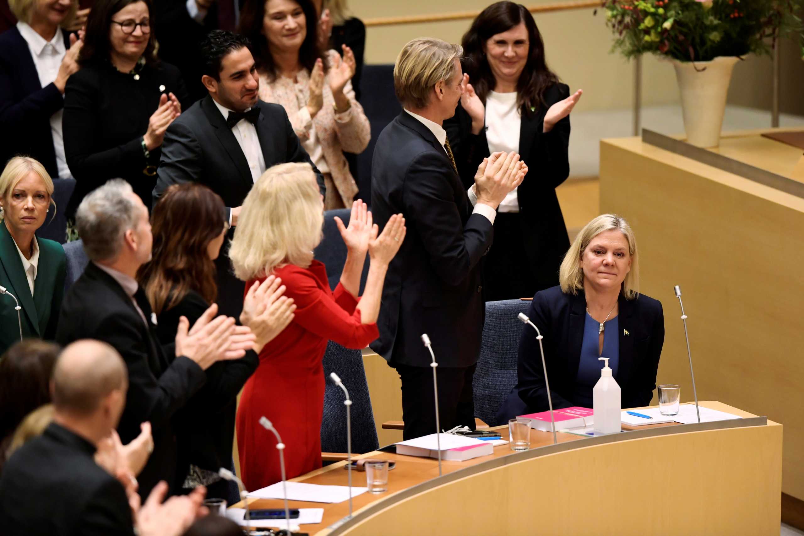 Σουηδία: Το μετάνιωσε η πρωθυπουργός των 8 ωρών Μαγκνταλένα Άντερσον – Ζητά πάλι ψήφο εμπιστοσύνης