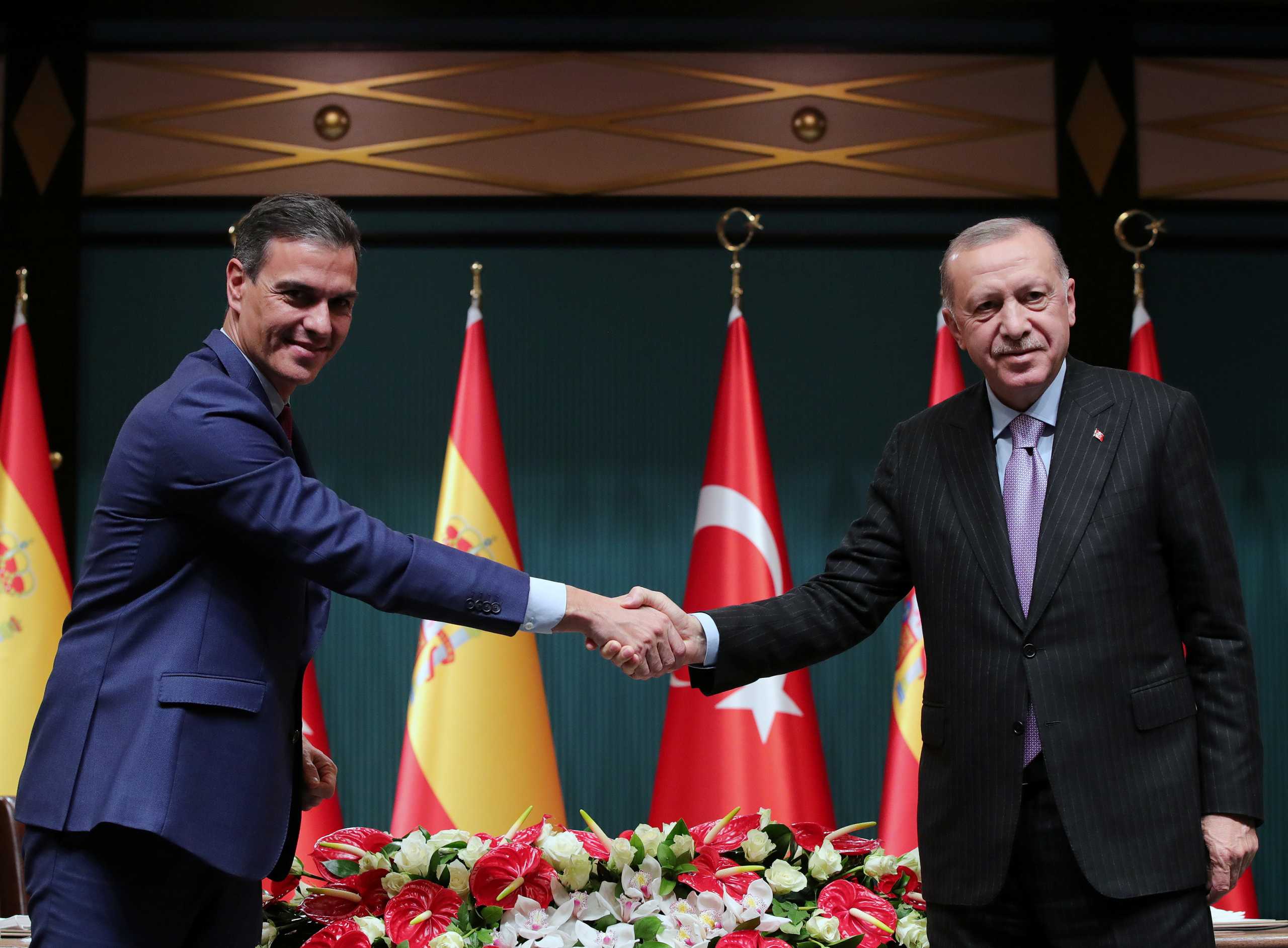 Τραβάει το «σχοινί» ο Ερντογάν –  Κάνει συμμαχία με την Ισπανία «απαντώντας» στην ελληνογαλλική συμφωνία