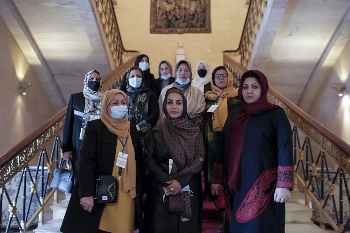 Γλίτωσαν από το Αφγανιστάν και έφτασαν στην Ελλάδα: Γυναίκες που έζησαν την κόλαση περιγράφουν