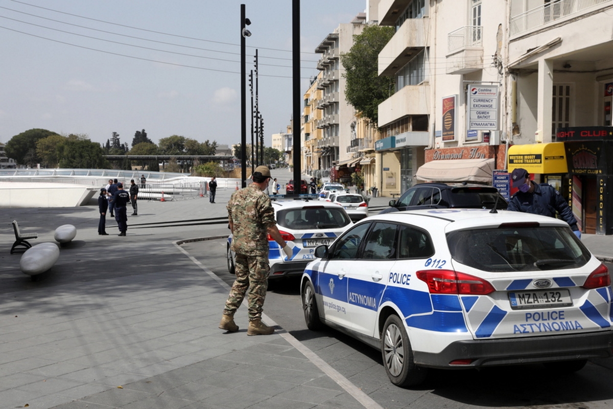 Κύπρος: Πέταξαν στα σκουπίδια χειροβομβίδα και εκρηκτικά TNT