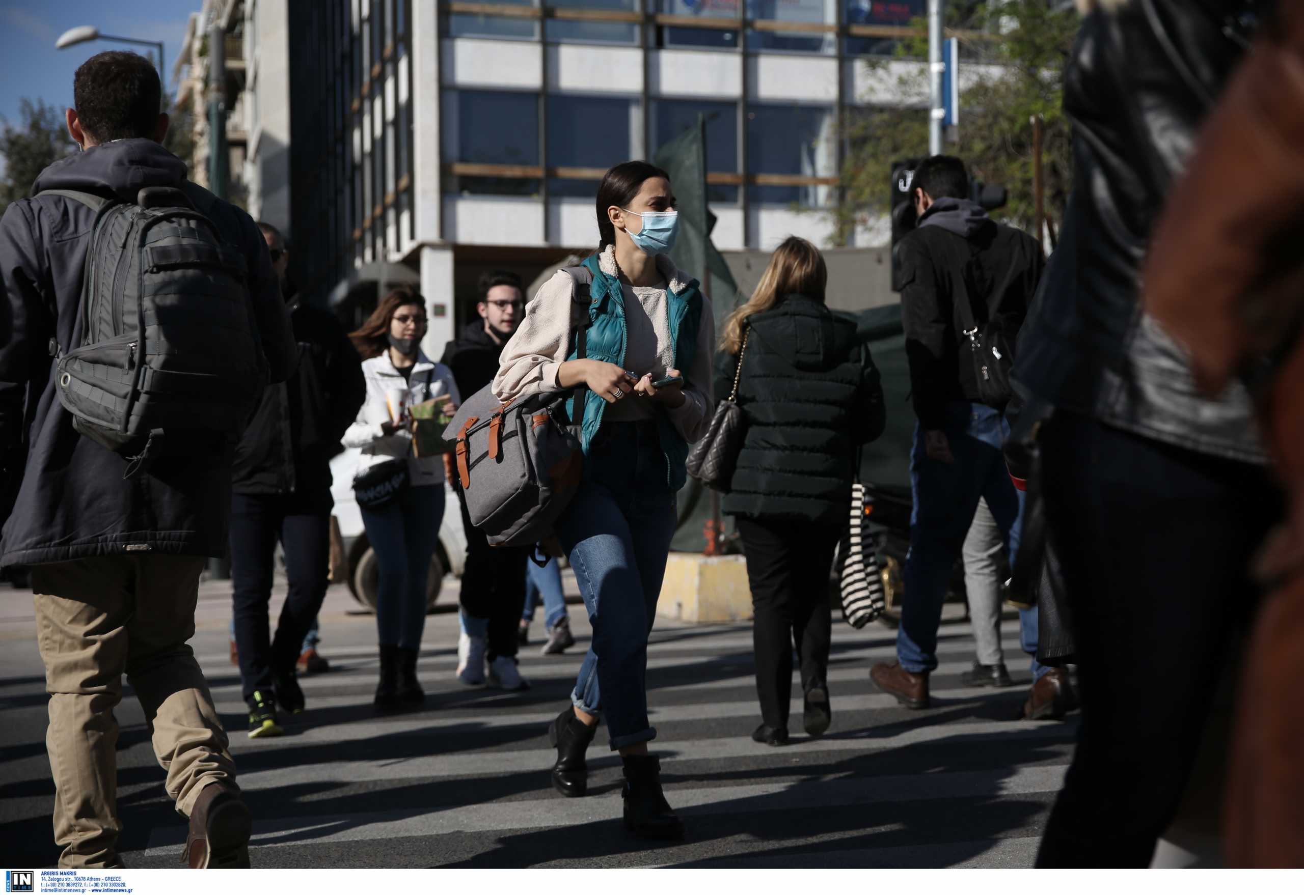 ΠΟΥ: Πάνω από τους μισούς Eυρωπαίους θα έχουν προσβληθεί από την Όμικρον τους επόμενους 2 μήνες