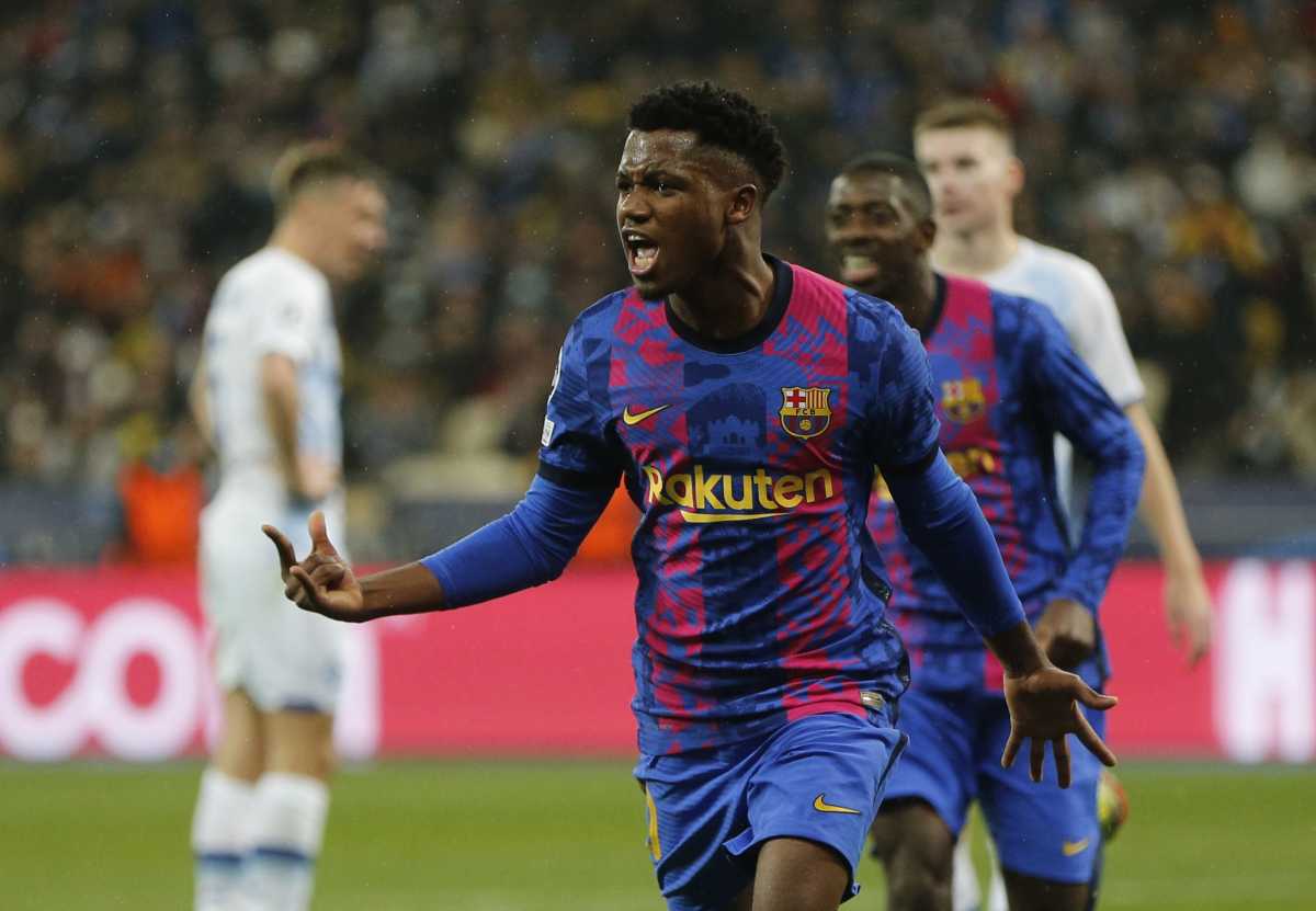 Soccer Football - Champions League - Group E - Dynamo Kyiv v FC Barcelona - NSC Olympiyskiy, Kyiv, Ukraine - November 2, 2021 FC Barcelona's Ansu Fati celebrates scoring their first goal REUTERS