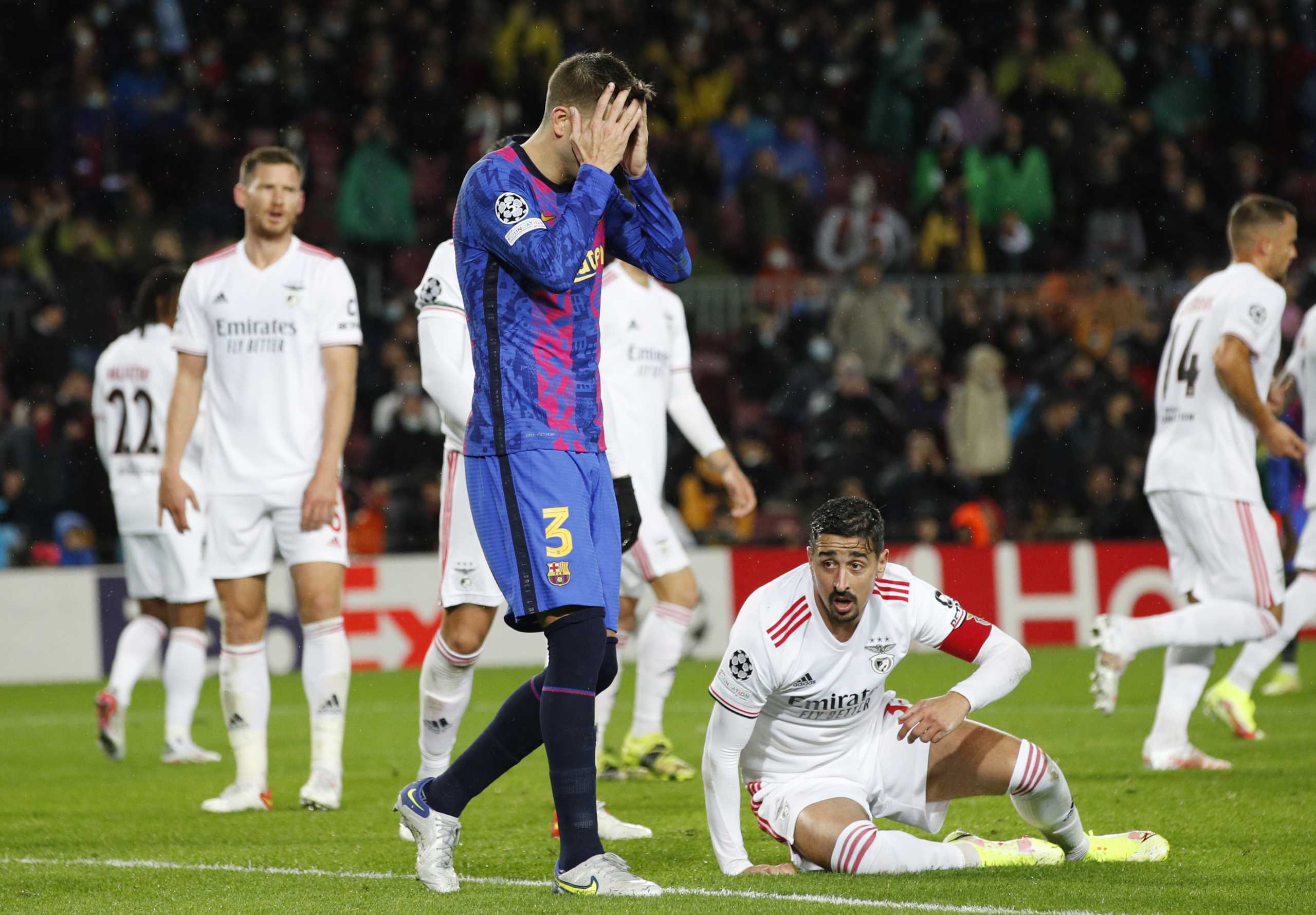 Soccer Football - Champions League - Group E - FC Barcelona v Benfica - Camp Nou, Barcelona, Spain - November 23, 2021 FC Barcelona's Gerard Pique looks dejected after the match REUTERS